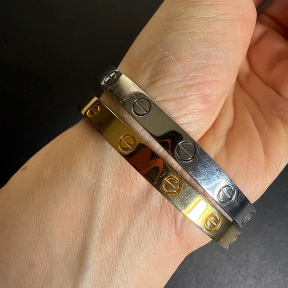 Set of Stainless Steel bracelets - gold and silver - Picture 4 of 16